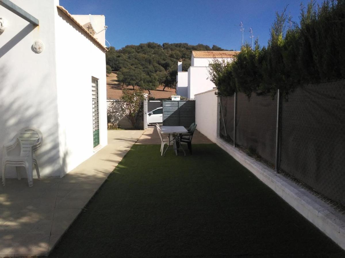 Hostal Huéznar Rural San Nicolás del Puerto Exterior foto